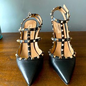 Valentino Rockstud Pumps